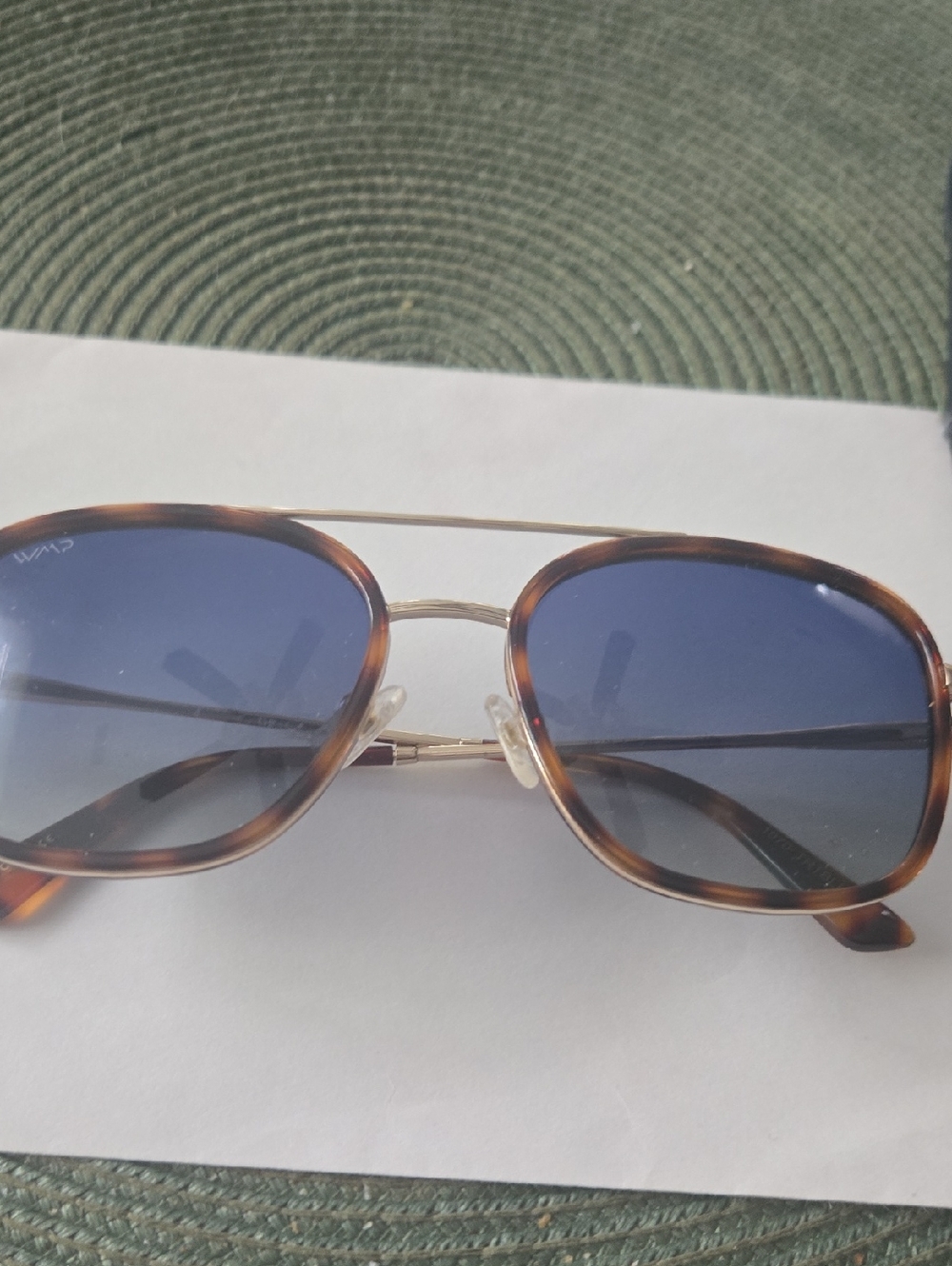 Tortoiseshell Frame Sunglasses with Blue Gradient Lenses..Nwot